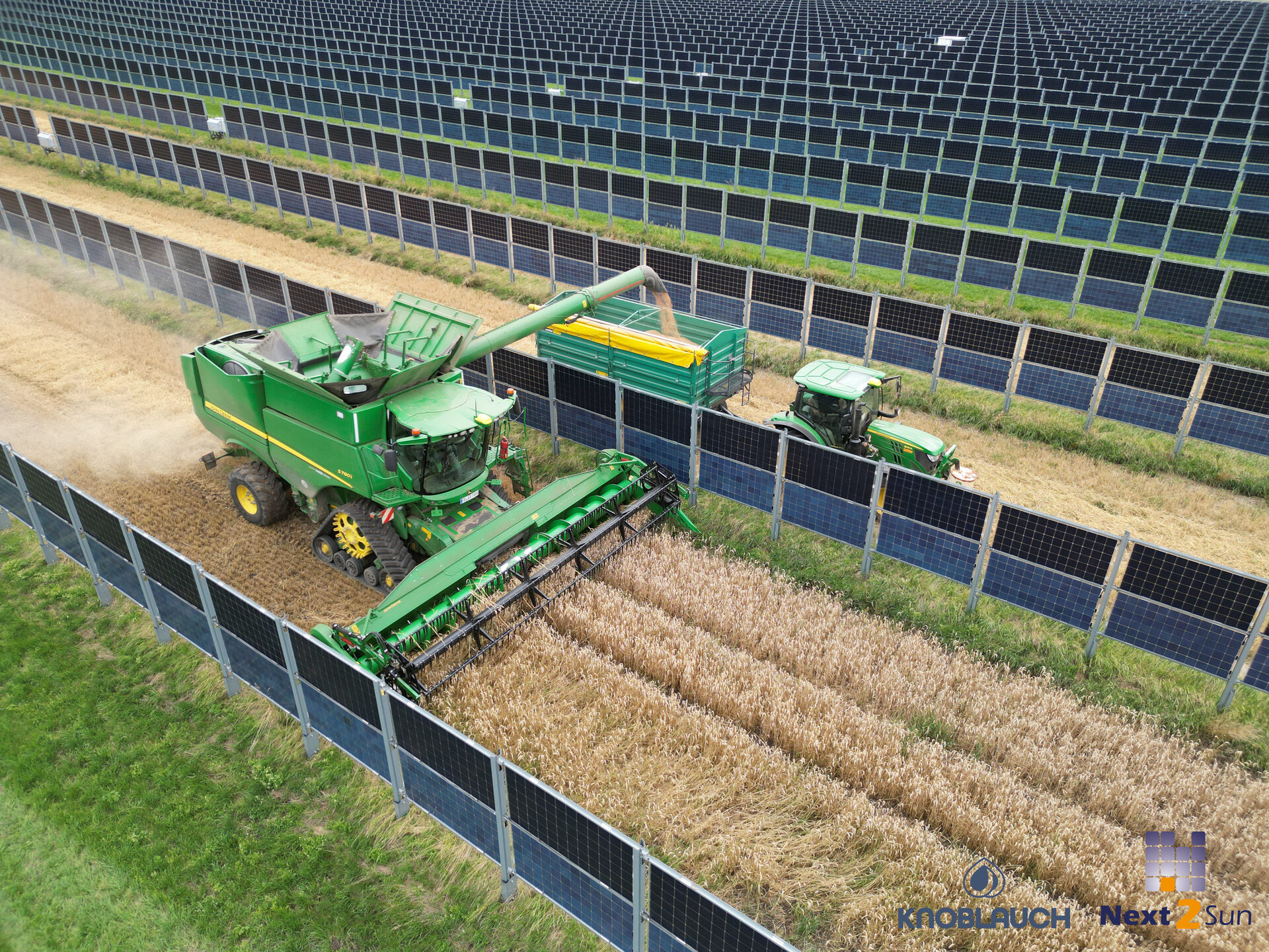 Agri-PV Weizenernte, Donaueschingen